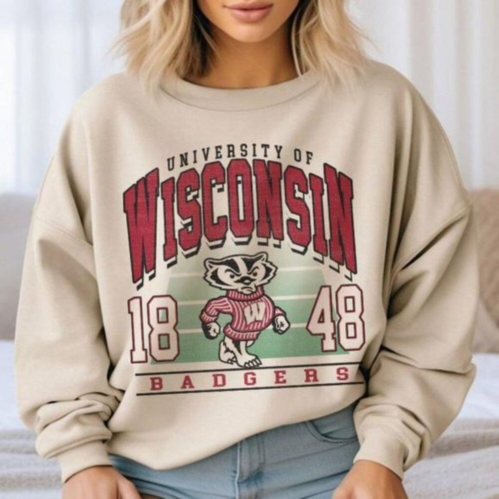 Wisconsin Badgers Mascot Fans Vi University Sweatshirt